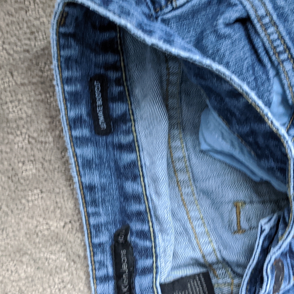 Calvin Klein Jeans - Picture 5 of 12